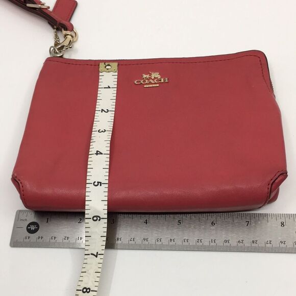 Coach Leather Large Wristlet Dark Pink Makeup Cosmetics Bag - Picture 16 of 16